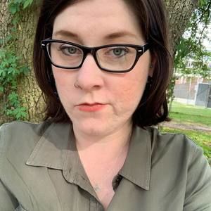 Meet your Posher, Evelyn